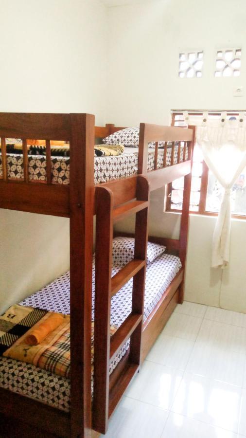 Ngampilan Backpacker Hostel Yogyakarta Exterior photo