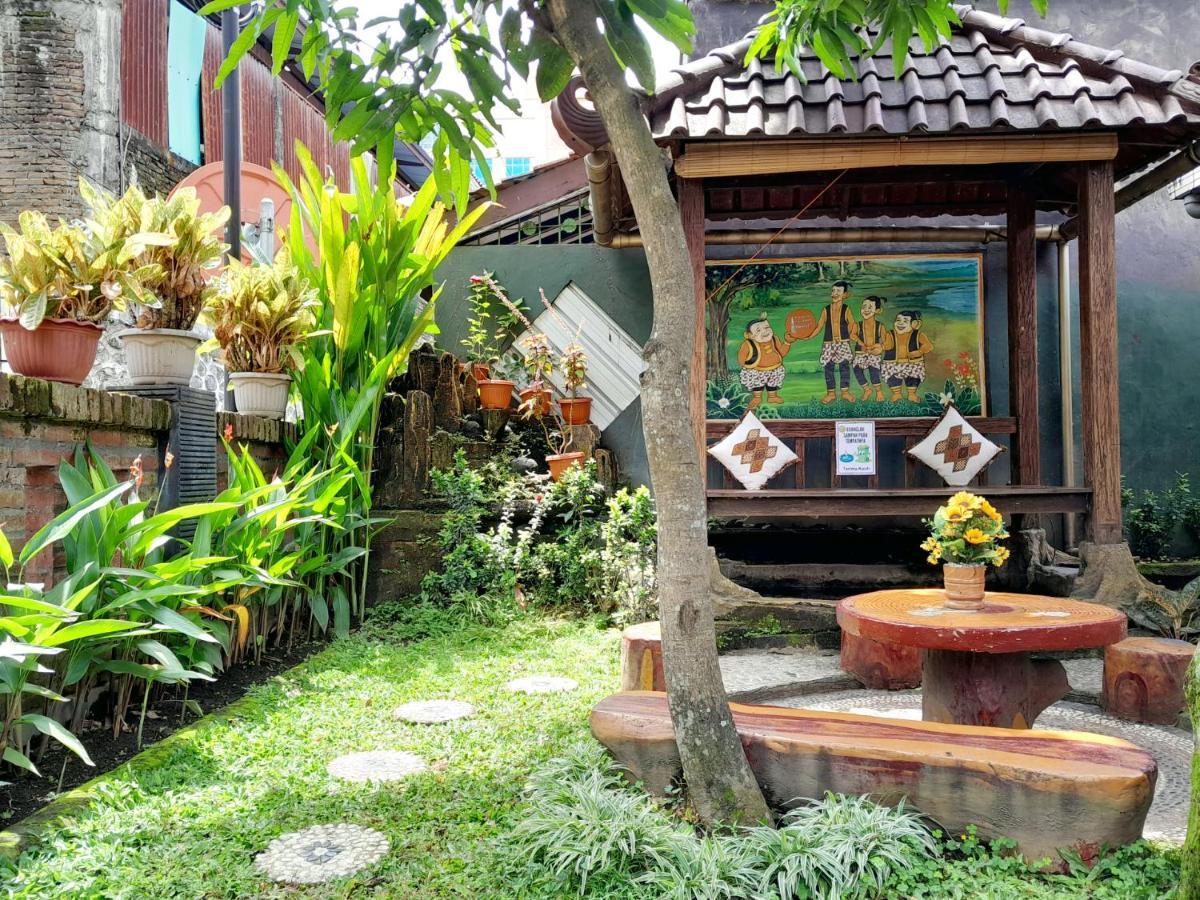Ngampilan Backpacker Hostel Yogyakarta Exterior photo