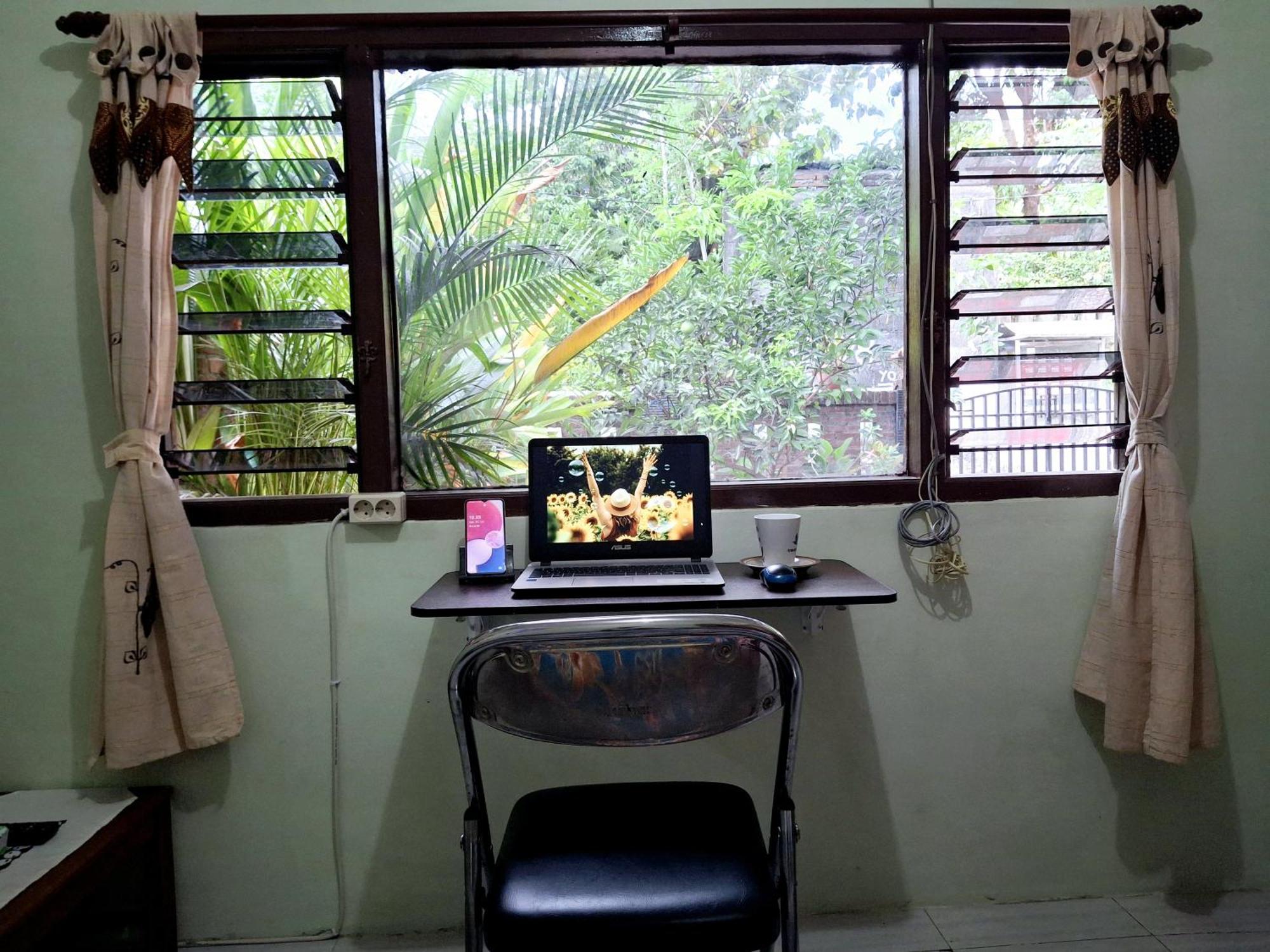 Ngampilan Backpacker Hostel Yogyakarta Exterior photo